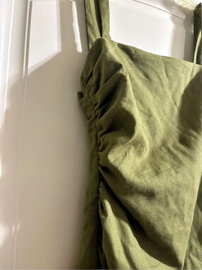 Commense | Dresses | Commence Green Split Midi Noah Midi Dress Ruched ...